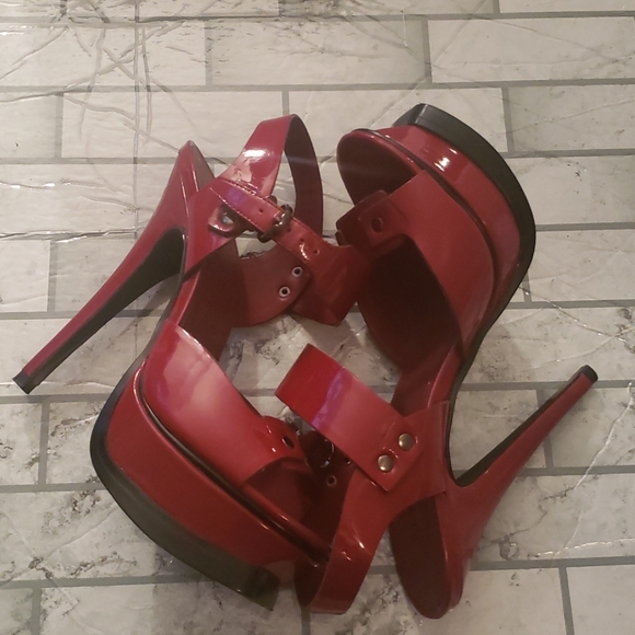 M.P.S Cranberry Red Stiletto Heels - Picture 6 of 7